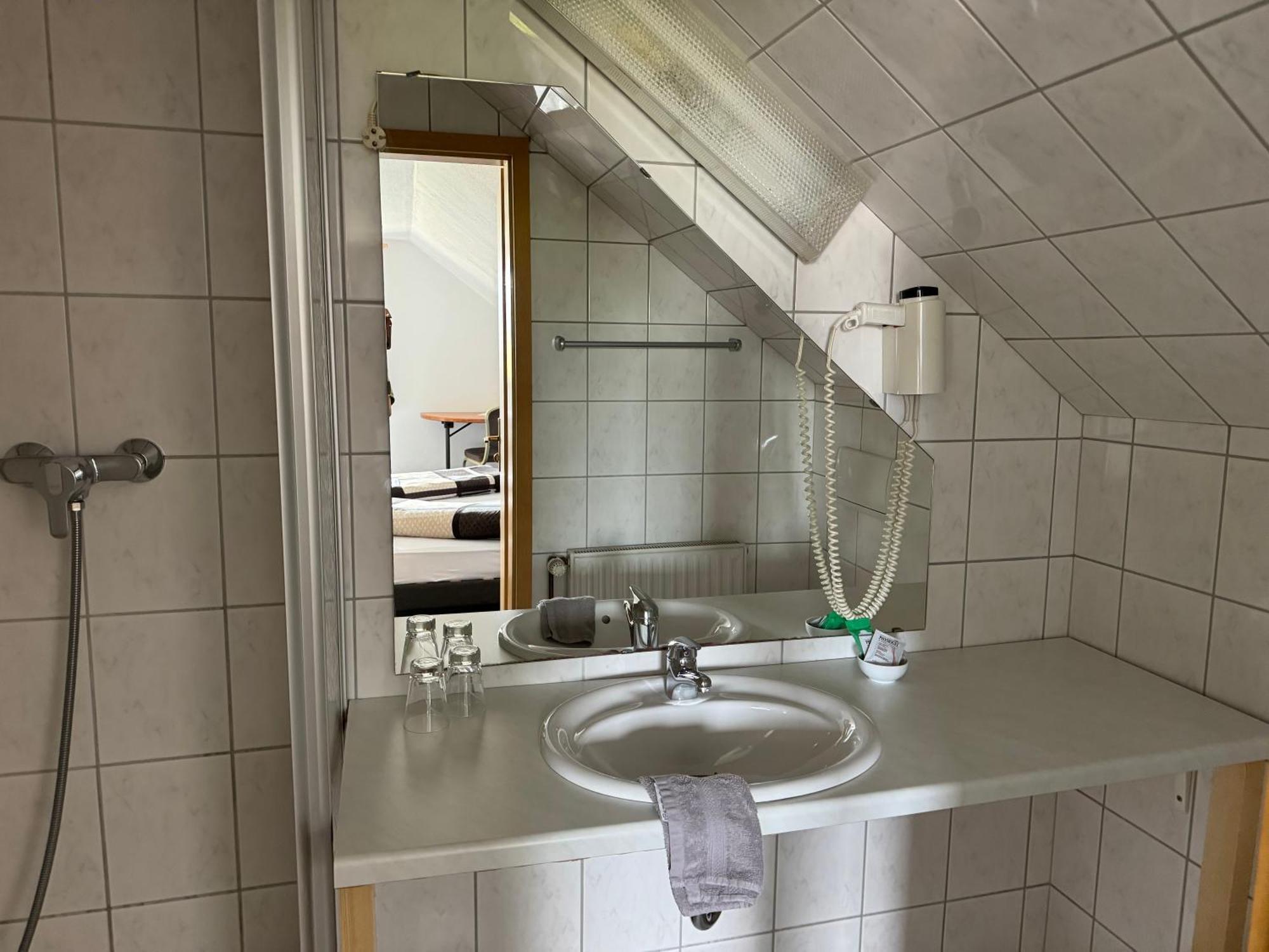 Bistro-Zur-Quelle Hotel Minden Kültér fotó